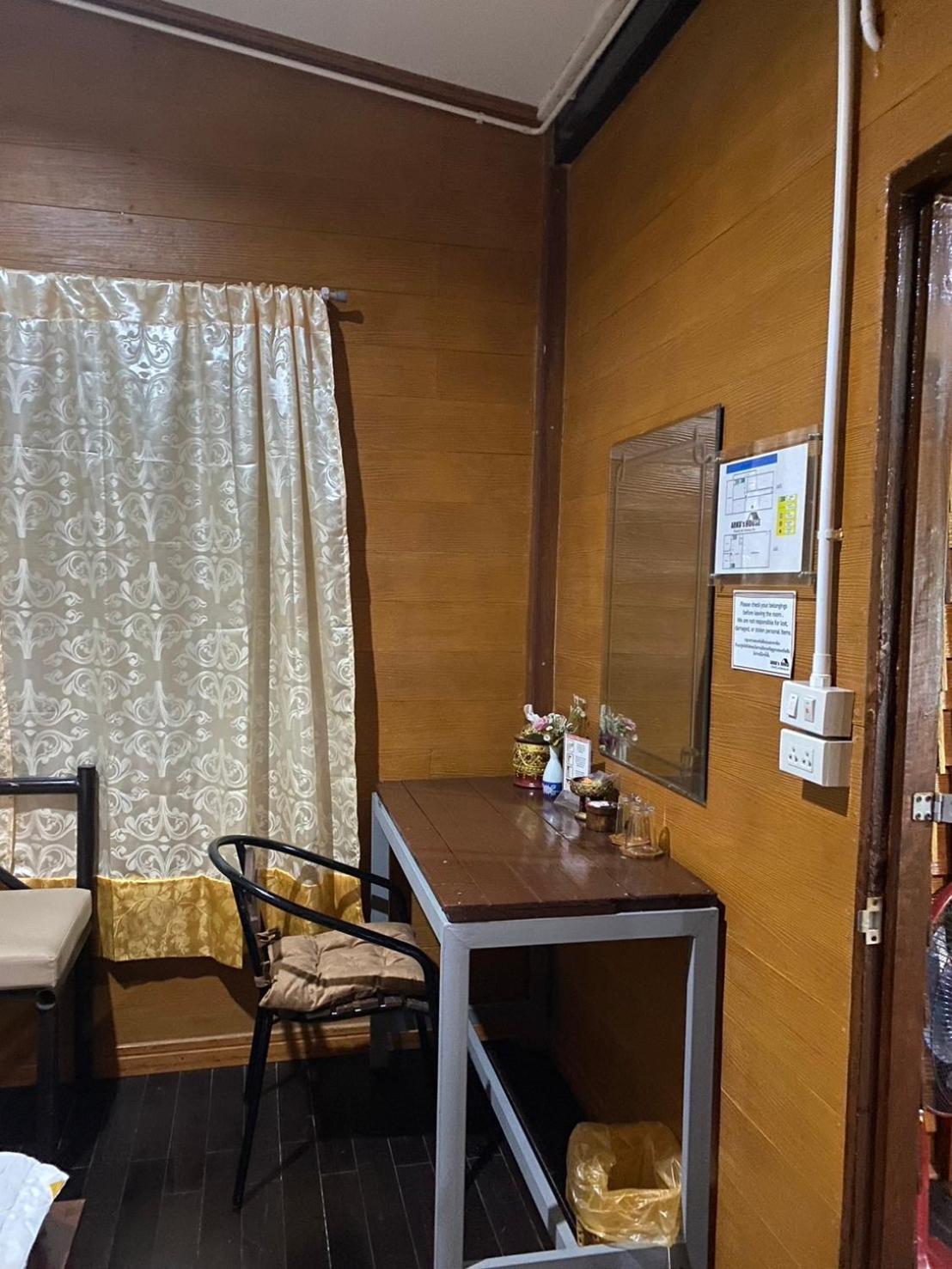Arku'S House Hostel Τσιάνγκ Μάι Εξωτερικό φωτογραφία