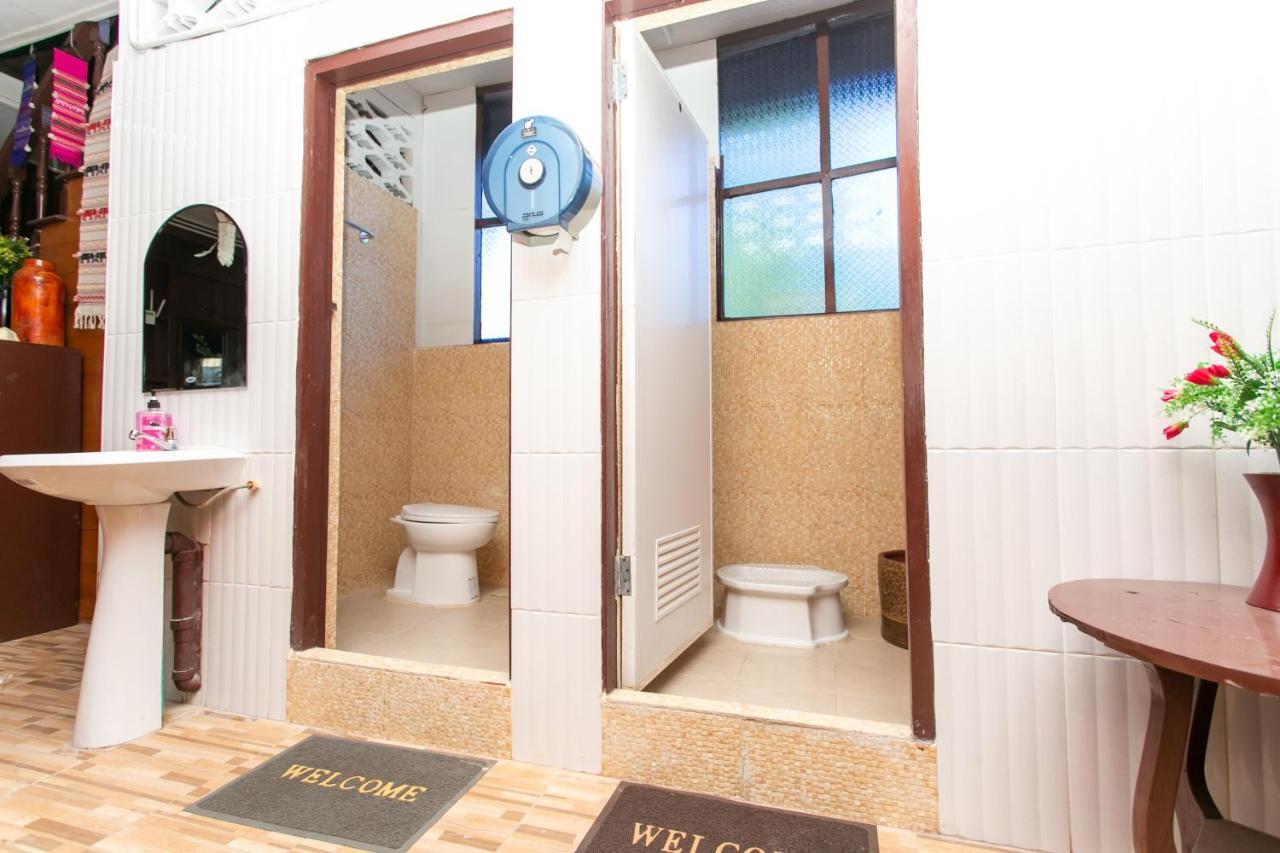 Arku'S House Hostel Τσιάνγκ Μάι Εξωτερικό φωτογραφία