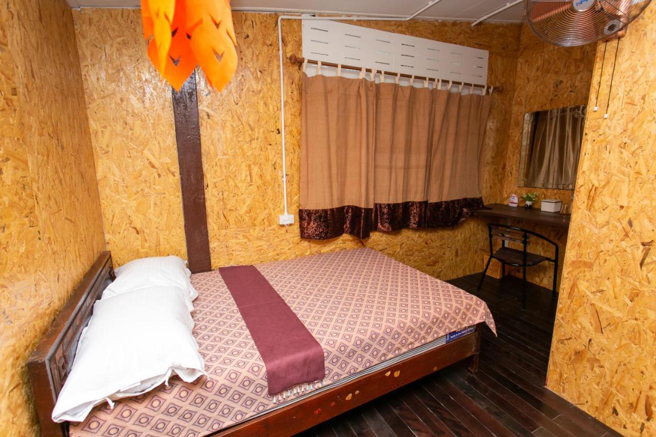Arku'S House Hostel Τσιάνγκ Μάι Εξωτερικό φωτογραφία